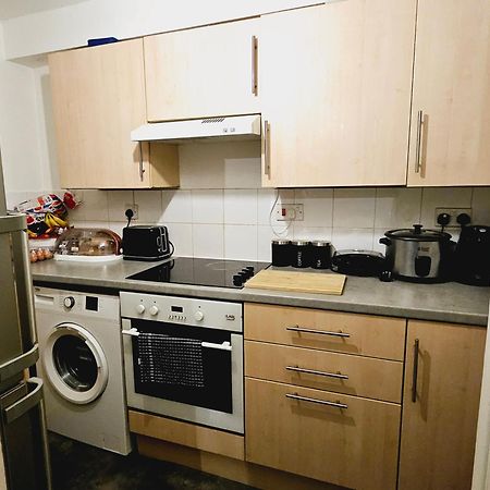Lovely Fully Furnished One Bed Flat To Let Enfield Exteriér fotografie