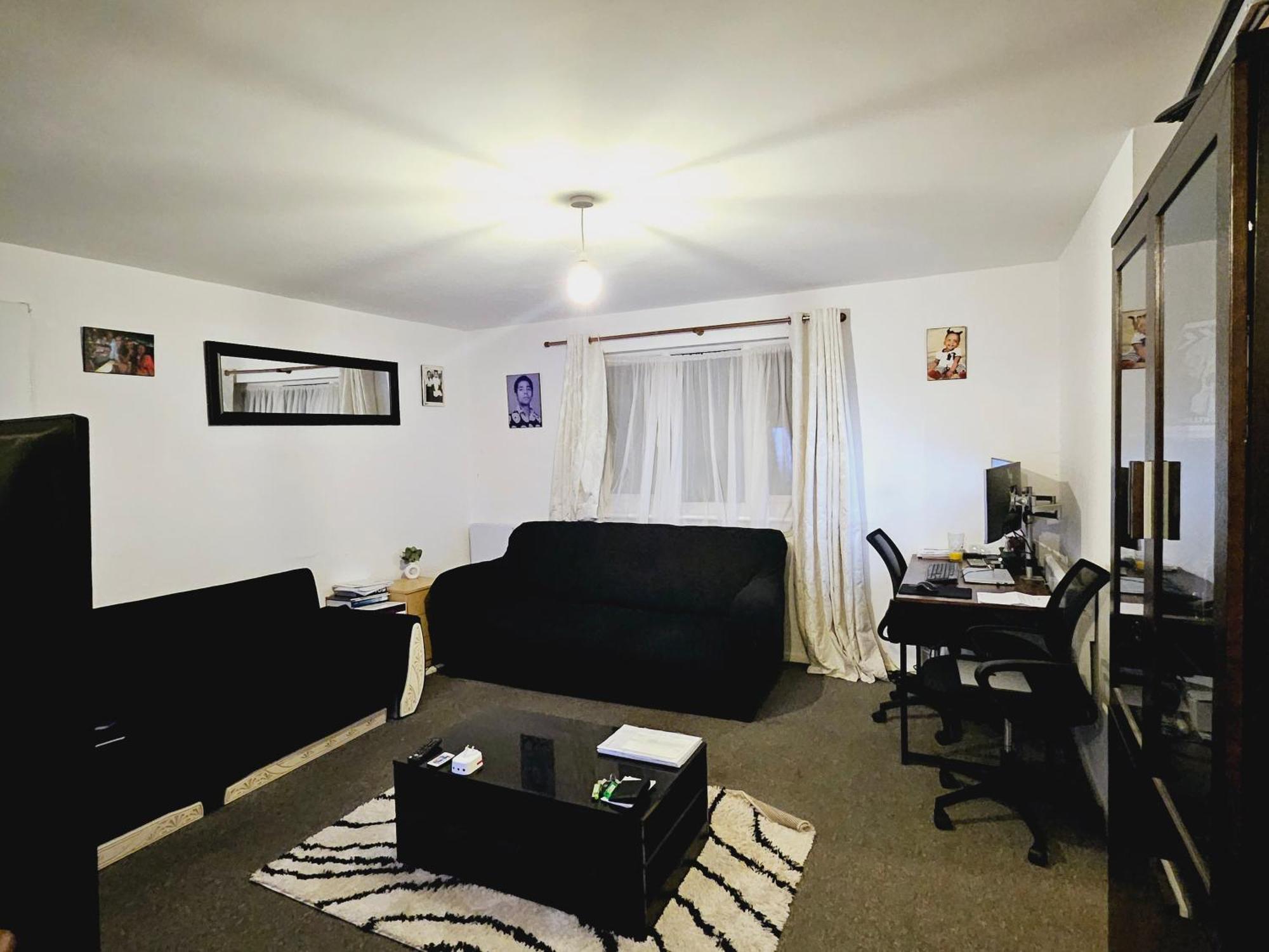 Lovely Fully Furnished One Bed Flat To Let Enfield Exteriér fotografie